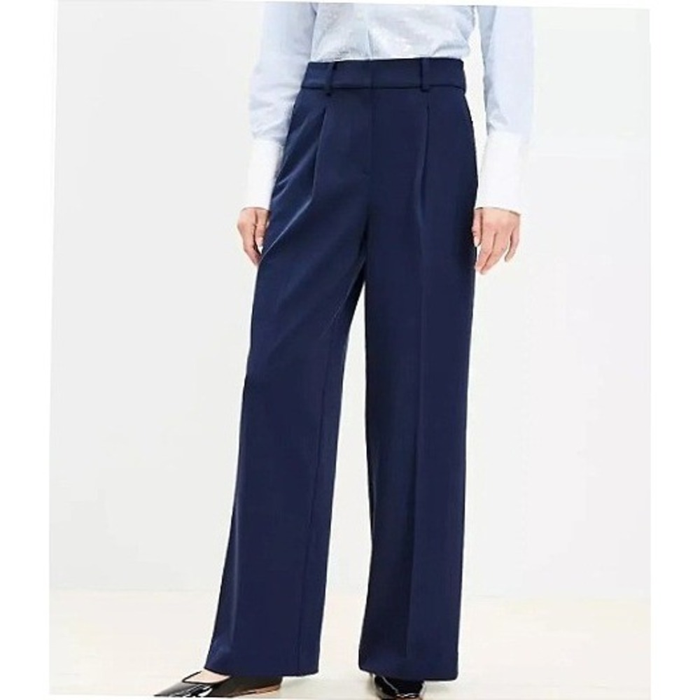 Loft The Peyton Wide Leg Trouser Women Size 2P Navy High Waist Pleated Pants EUC